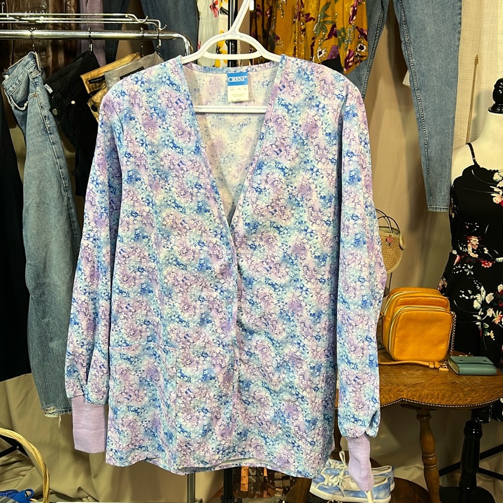 Vintage NWT Flower Long Sleeve Button Scrub Top Size Small Purple & Blue